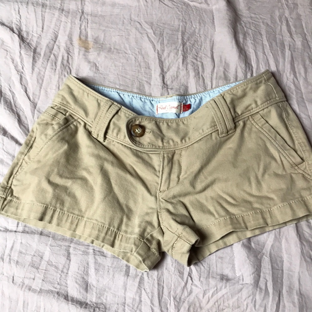 khaki shorts
